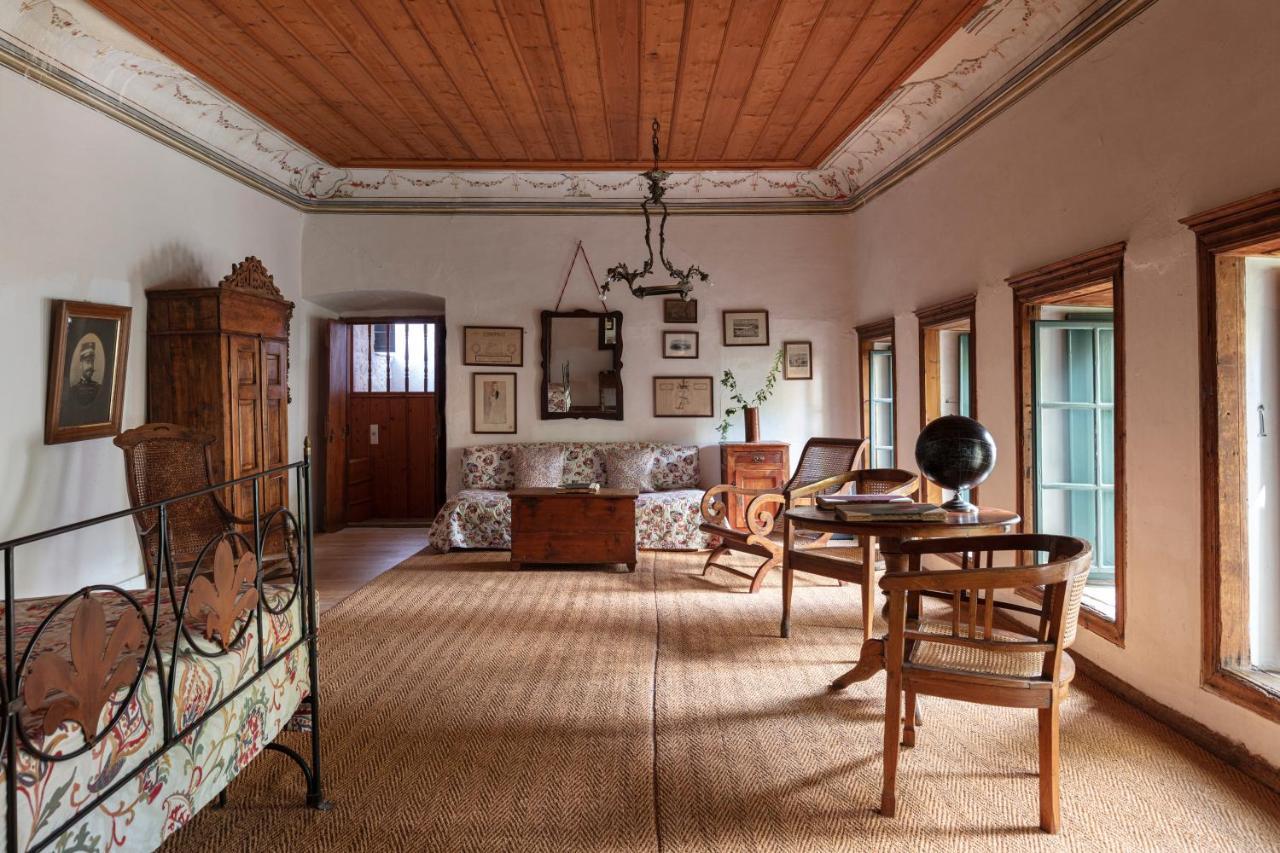 Bratsera Boutique 4*