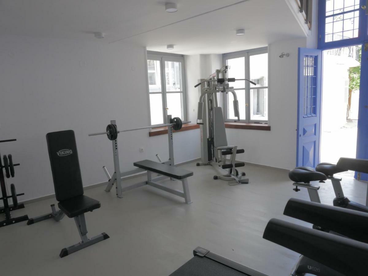 Отель Bratsera Boutique